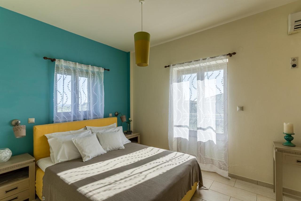 Tria Luxury Residences Stoúpa المظهر الخارجي الصورة